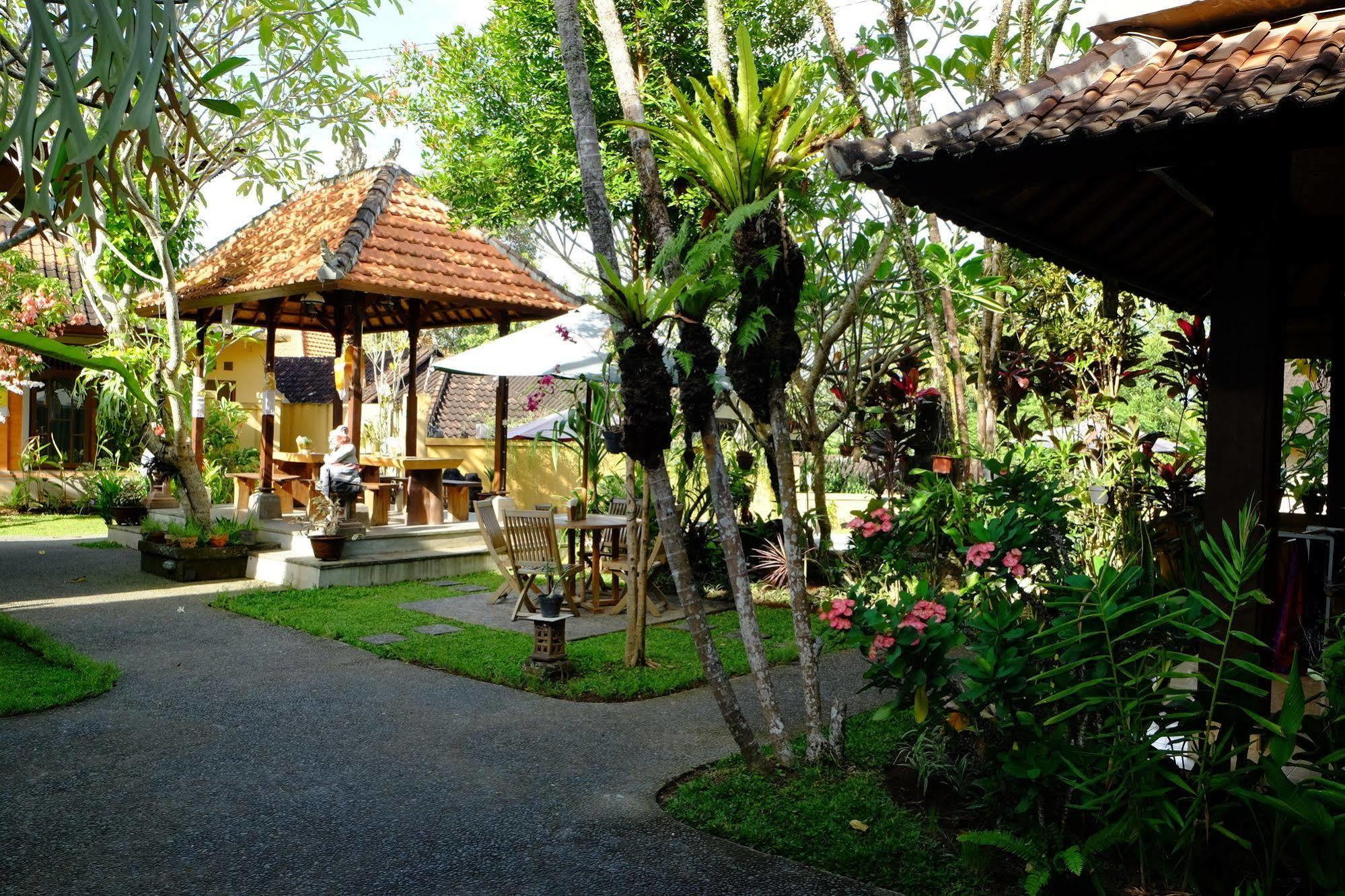 Jati 3 Bungalows And Spa Ουμπούντ Εξωτερικό φωτογραφία